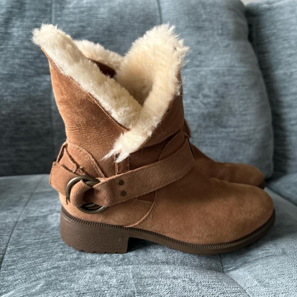 UGG Bodie Chestnut Boots